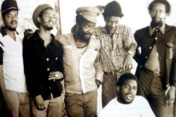 Roots Radics + Bravo