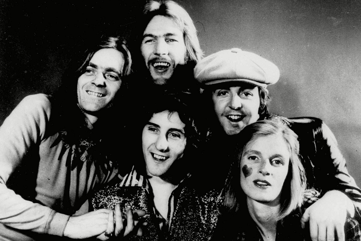 Paul McCartney and Wings // Darren Farnsworth